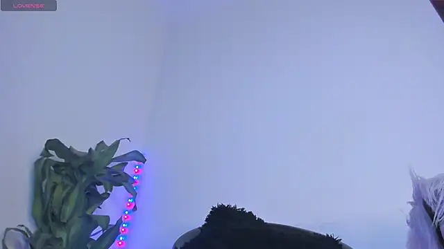 Lucy shen  online show from 11/07/25, 01:16