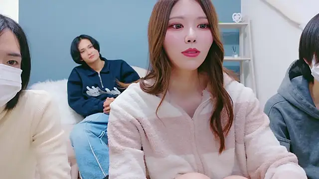 Reto-sama online show from 11/26/25, 01:45