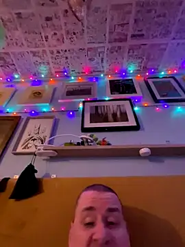 WriggleQuest online show from 10/29/25, 09:05