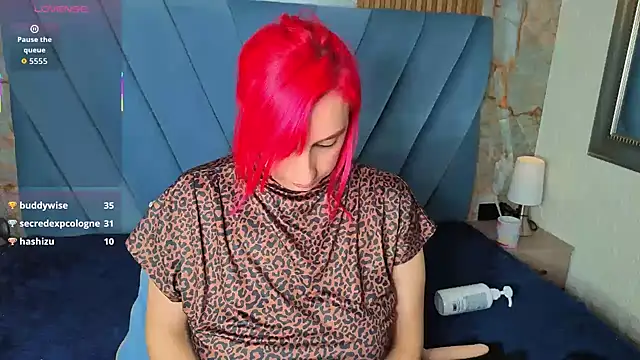 angel  red  online show from 11/30/25, 01:37