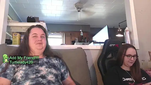 LittleBunny3 online show from 10/19/25, 07:47