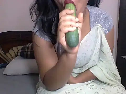 Snapshot of anu-anu2002 chatting on 02/13/26, 02:02 anu-anu2002 online show from 02/13/26, 02:02