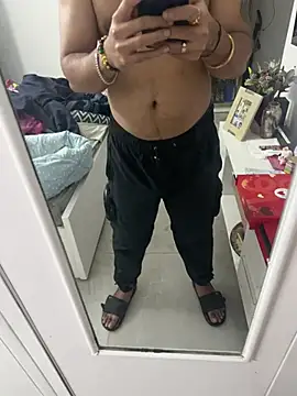 7 INCH MONSTER online show from 02/09/26, 07:23