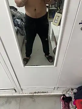 7 INCH MONSTER online show from 02/16/26, 08:43