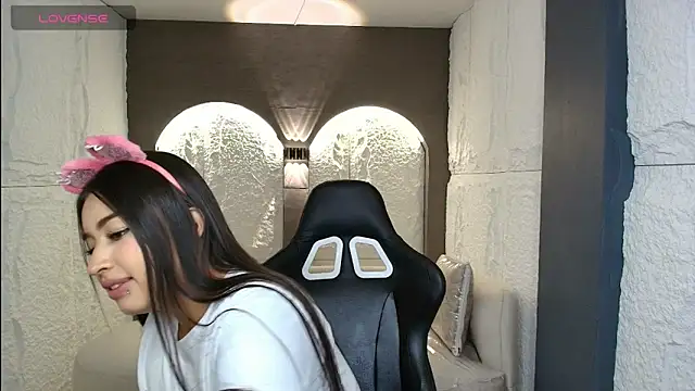 martina1 r online show from 09/16/25, 01:12