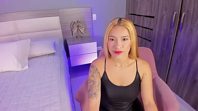 LexxyBunny  online show from 11/06/25, 11:33