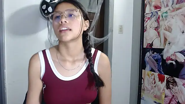SofieLove 01 online show from 10/29/25, 06:59