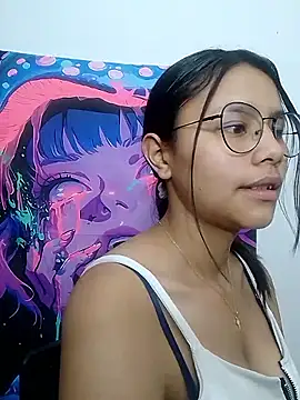 SofieLove 01 online show from 01/10/26, 08:05