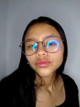 SofieLove 01 online show from 02/10/26, 07:45