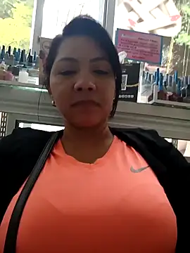 hiilarybrown online show from 09/10/25, 05:24