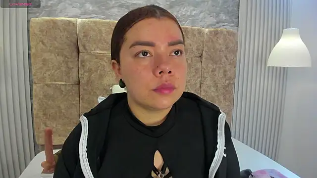 Snapshot of leilapons chatting on 01/18/26, 05:17 leilapons online show from 01/18/26, 05:17