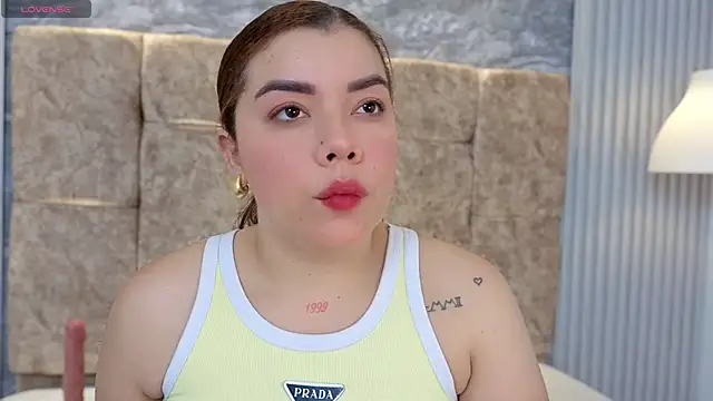 Snapshot of leilapons chatting on 02/21/26, 04:41 leilapons online show from 02/21/26, 04:41