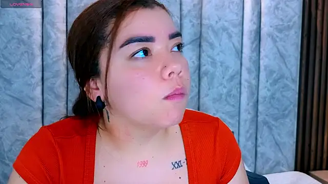 Snapshot of leilapons chatting on 02/24/26, 05:00 leilapons online show from 02/24/26, 05:00