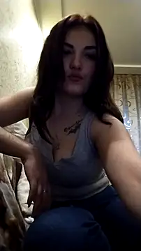 Snapshot of MieaHeldert chatting on 11/27/25, 01:02 MieaHeldert online show from 11/27/25, 01:02