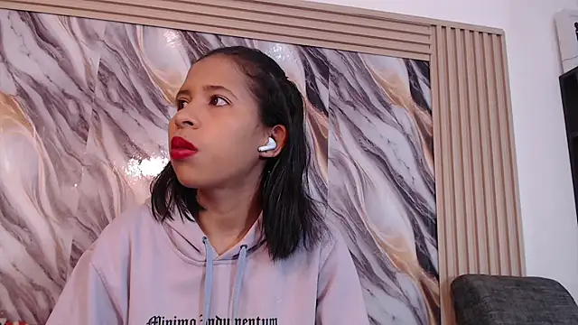 Samantha Fox69  online show from 03/17/26, 03:15