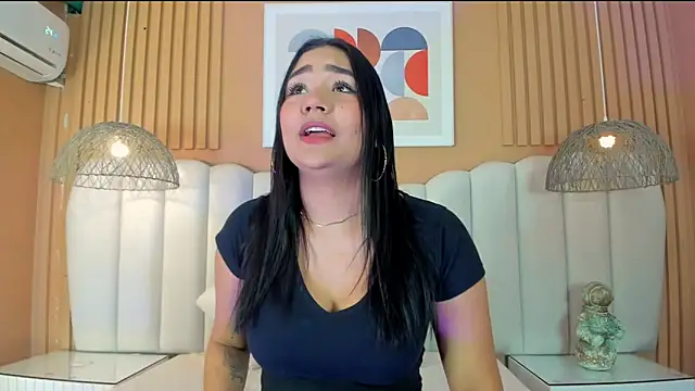 noa moon online show from 11/28/25, 02:36