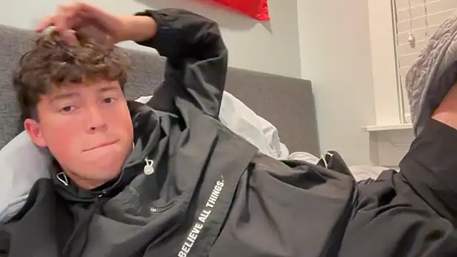 Snapshot of isiah_xx chatting on 11/14/25, 02:21 isiah xx online show from 11/14/25, 02:21