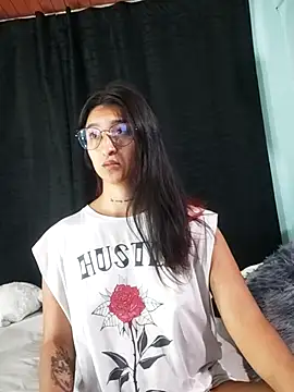 EVAH LEE  online show from 09/14/25, 02:00