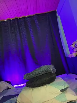 EVAH LEE  online show from 06/17/26, 03:31