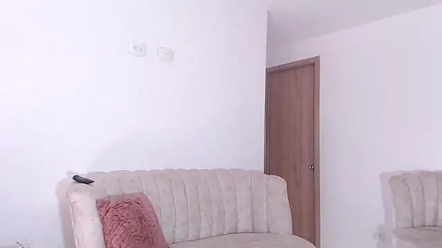 Snapshot of Martina_ferer chatting on 06/20/26, 03:04 Martina ferer online show from 06/20/26, 03:04