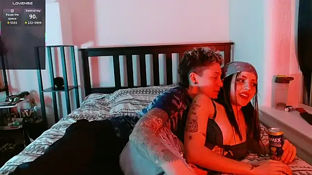 Snapshot of VanessaVipera chatting on 09/12/25, 12:11 VanessaVipera online show from 09/12/25, 12:11