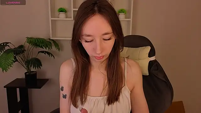 Miche1le Allenne online show from 03/08/26, 02:04