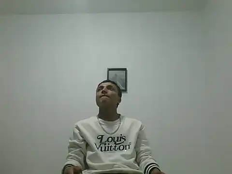 yissus 20  online show from 11/25/25, 04:01