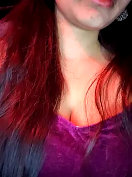 annanya01 online show from 10/25/25, 08:55