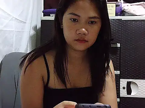 Snapshot of SexypilipinaLady22 chatting on 03/10/26, 05:45 SexypilipinaLady22 online show from 03/10/26, 05:45