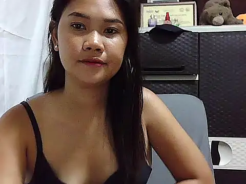 Snapshot of SexypilipinaLady22 chatting on 03/16/26, 09:46 SexypilipinaLady22 online show from 03/16/26, 09:46