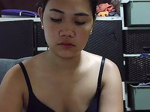 Snapshot of SexypilipinaLady22 chatting on 03/27/26, 10:37 SexypilipinaLady22 online show from 03/27/26, 10:37