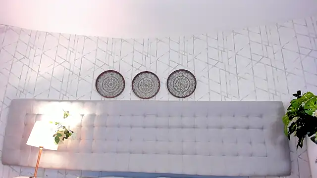 MiaCoopper online show from 09/12/25, 07:58