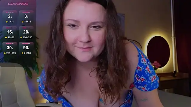 Snapshot of Edalyn_Af chatting on 10/04/25, 10:57 Edalyn Af online show from 10/04/25, 10:57