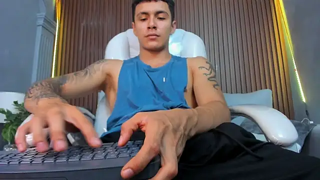 Leo santoro online show from 11/05/25, 03:45