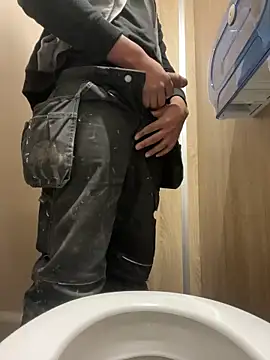 Snapshot of your_bi_slave chatting on 11/02/25, 04:20 your bi slave online show from 11/02/25, 04:20