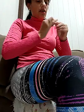 Snapshot of cicinha3657 chatting on 05/10/26, 04:17 cicinha3657 online show from 05/10/26, 04:17