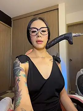 ValentinaBianchi online show from 11/02/25, 08:11