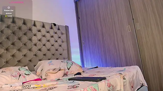 dreamsussi online show from 09/24/25, 10:02