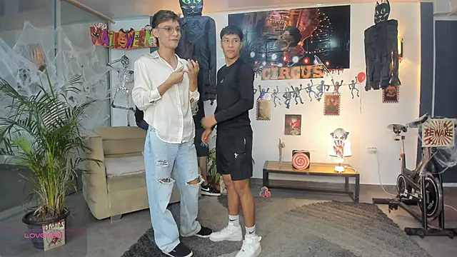 Bisexlifehot   online show from 10/24/25, 11:12