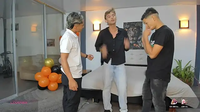 Bisexlifehot   online show from 11/21/25, 11:03