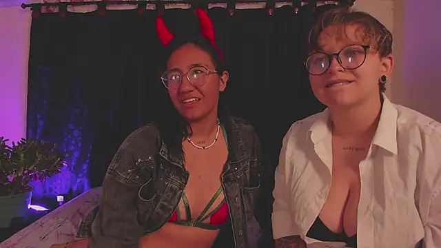 CrazyCakes  online show from 09/16/25, 03:07