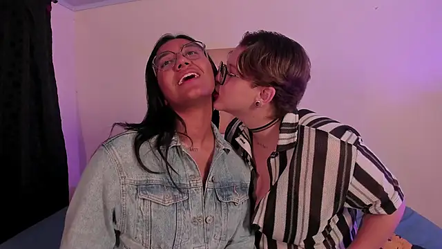 CrazyCakes  online show from 11/18/25, 10:36