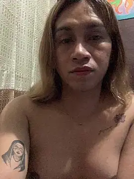 pretty TRANSjona online show from 04/15/26, 07:58