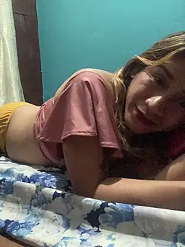 pretty TRANSjona online show from 04/29/26, 09:10