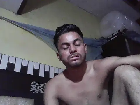 ursdreamperson online show from 10/19/25, 08:04