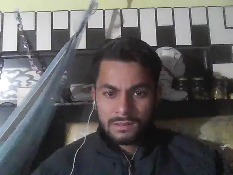 ursdreamperson online show from 11/11/25, 03:28