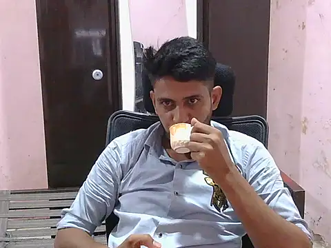 Snapshot of krishjaat43 chatting on 04/19/26, 03:00 krishjaat43 online show from 04/19/26, 03:00