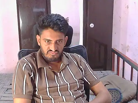 Snapshot of krishjaat43 chatting on 04/27/26, 01:31 krishjaat43 online show from 04/27/26, 01:31