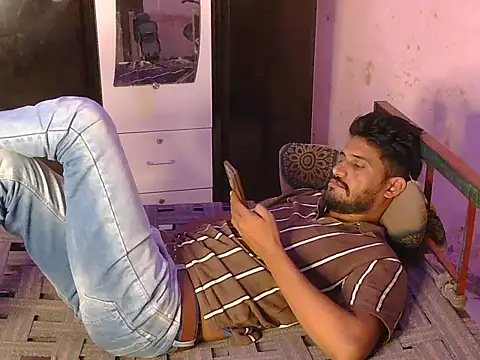 Snapshot of krishjaat43 chatting on 05/11/26, 05:13 krishjaat43 online show from 05/11/26, 05:13