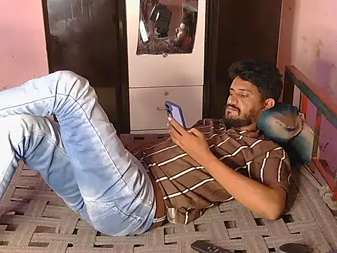 Snapshot of krishjaat43 chatting on 05/21/26, 03:35 krishjaat43 online show from 05/21/26, 03:35